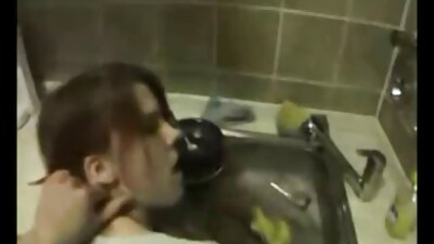 في افلام بورنو رومانسيه حالة سكر حار قيلولة في سن المراهقة تستخدم جنسيًا من قبل صديقتها